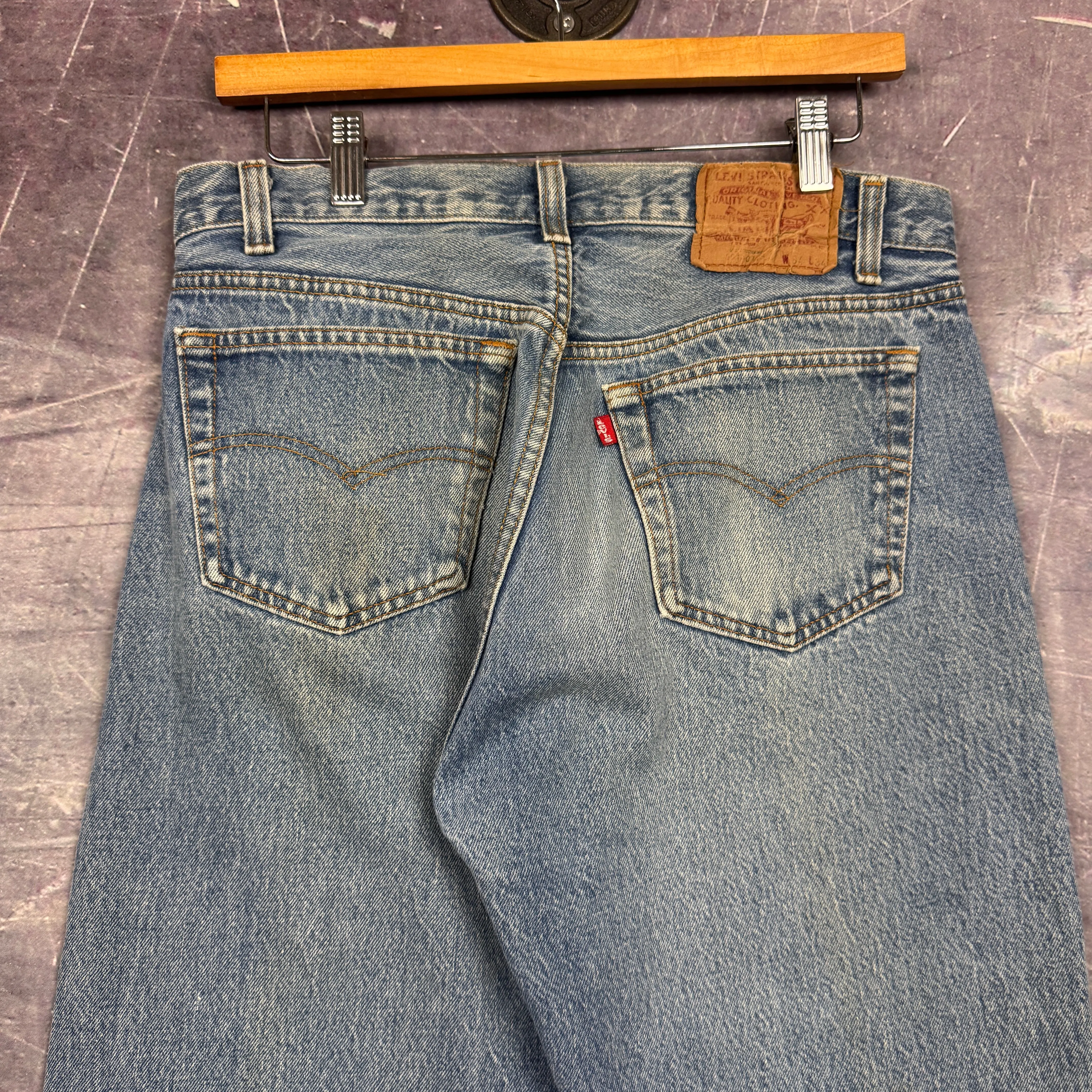 80s Light Wash Levi's 501 Denim Jeans 31x33 0641