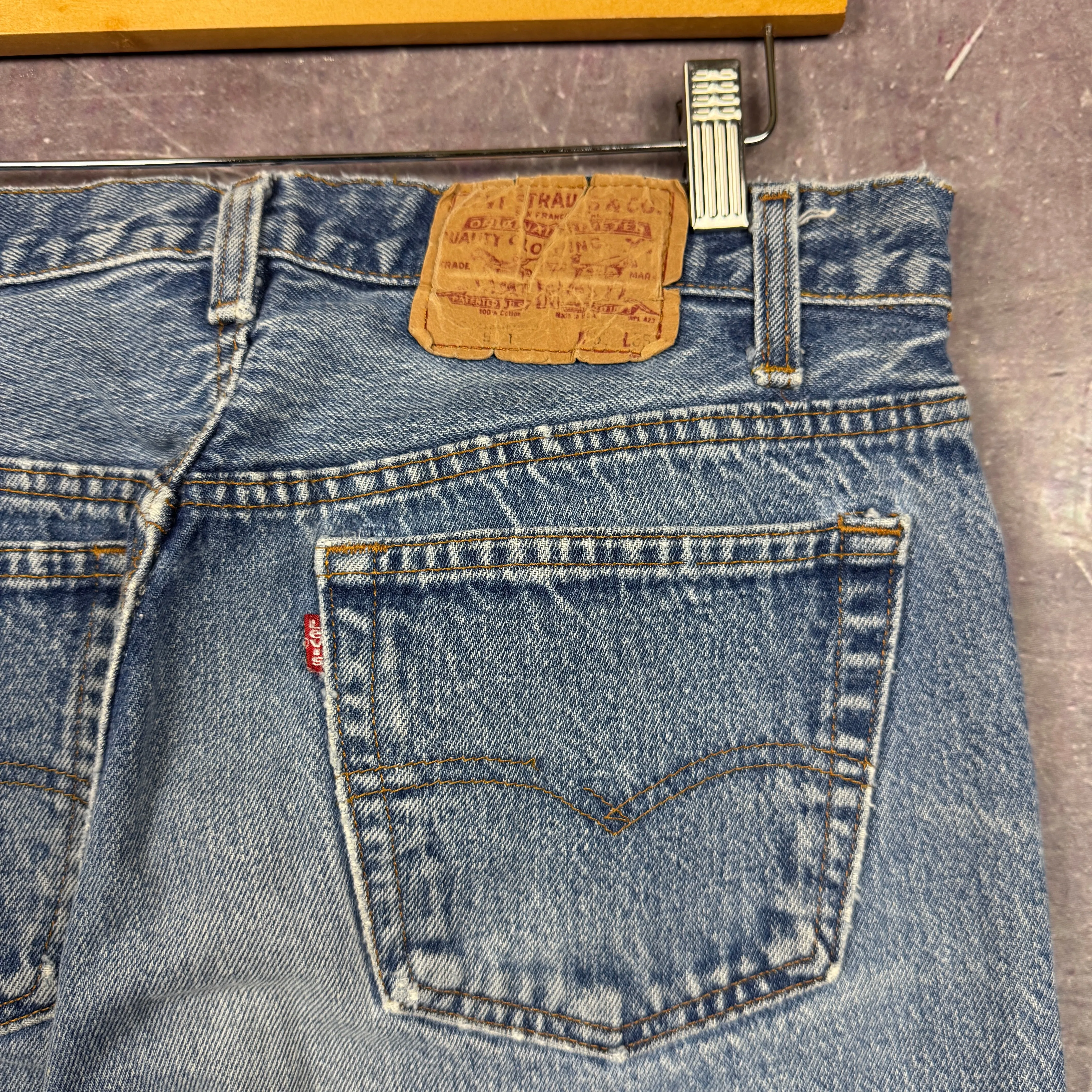 80s Light Wash Levi's 501 XX Denim Jeans 32x32.5 2232