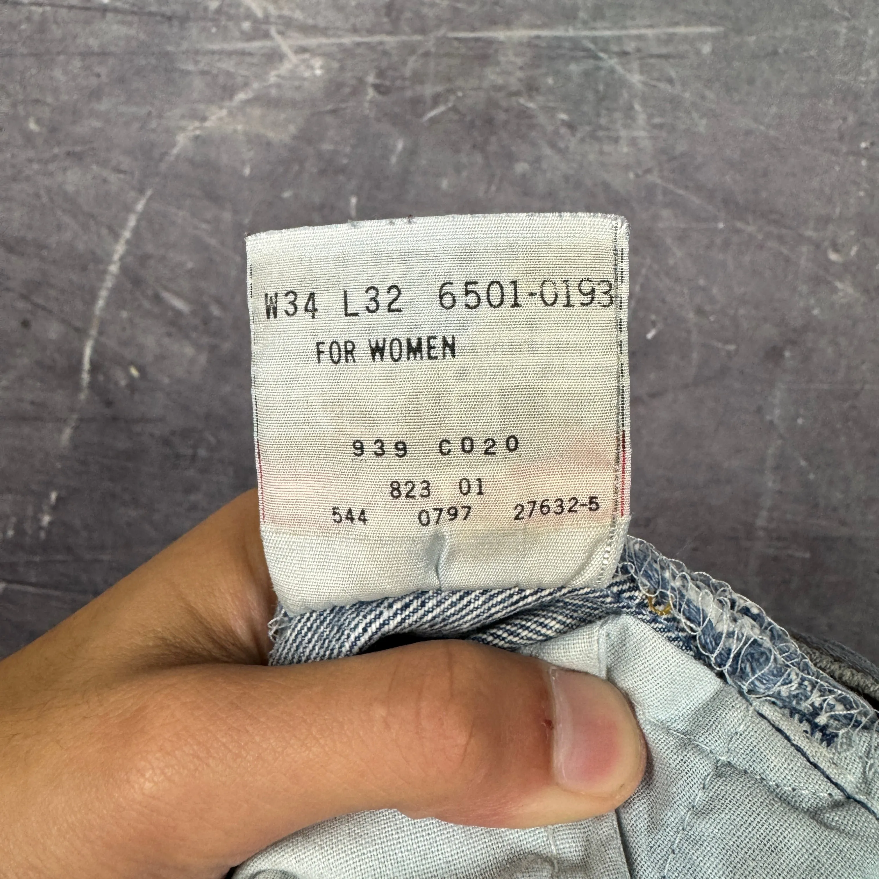 90s Light Wash Levi's 501 Denim Jeans 33x31 0799