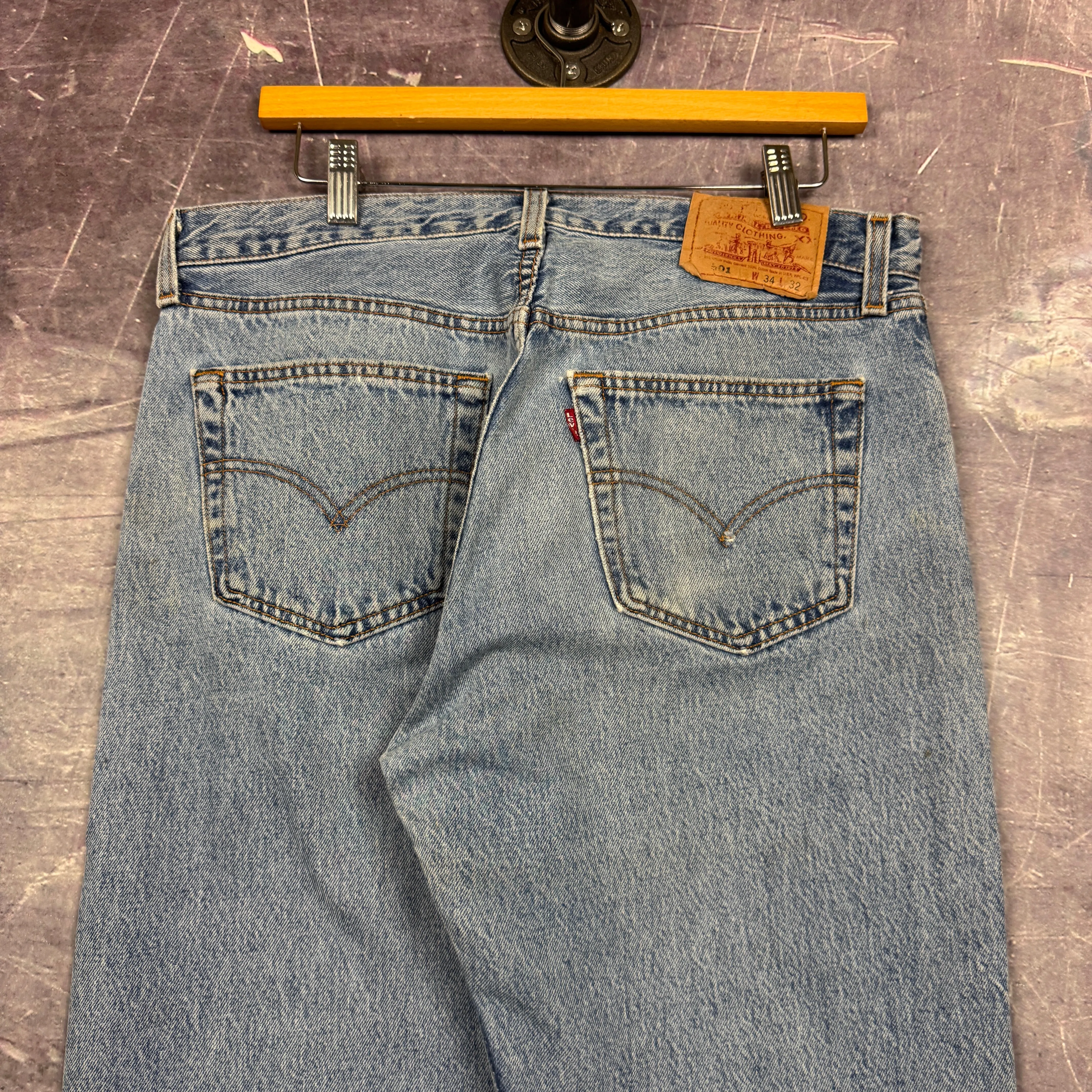 90s Light Wash Levi's 501 Denim Jeans 33x31 0799