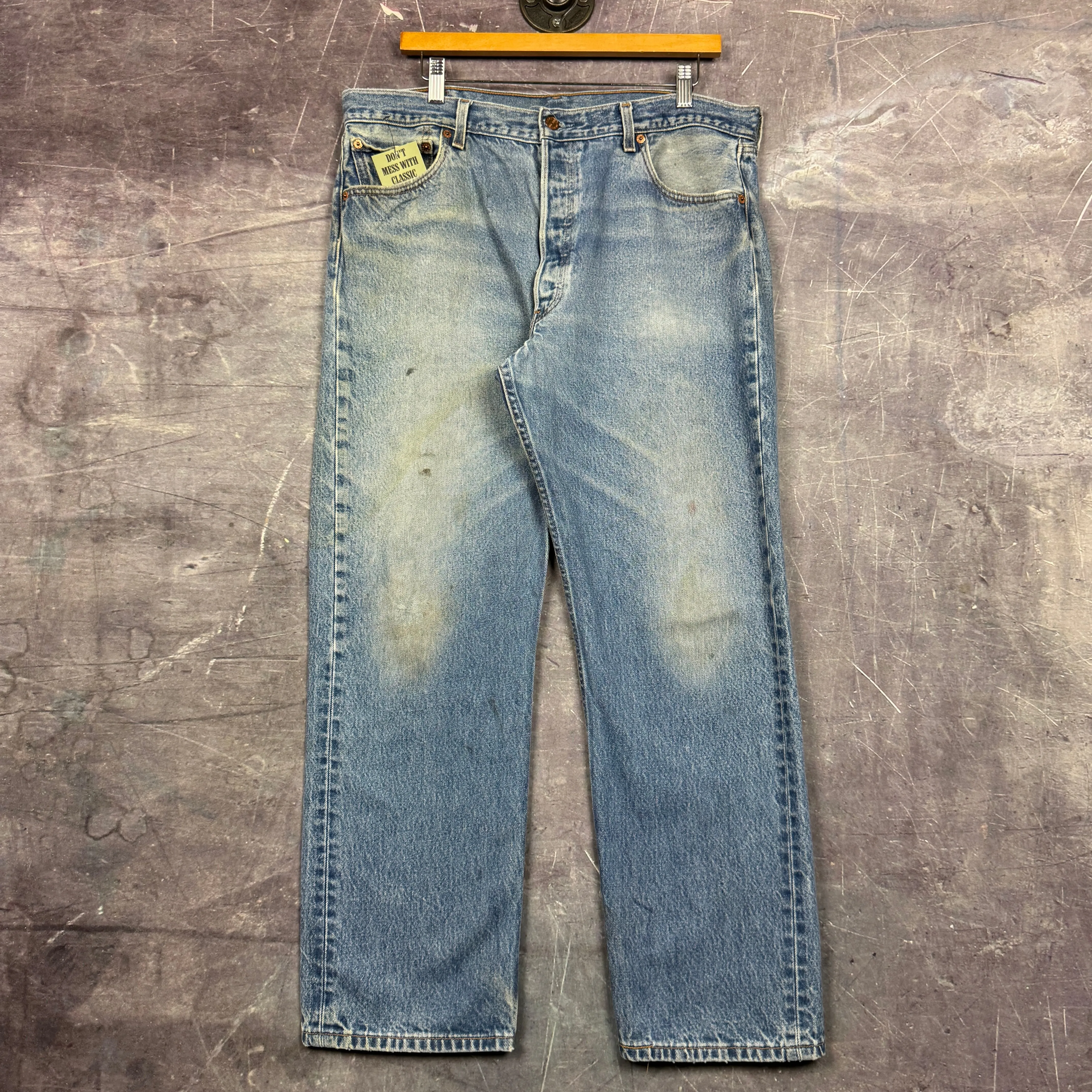 90s Light Wash Levi's 501 XX Denim Jeans 35x29 0775