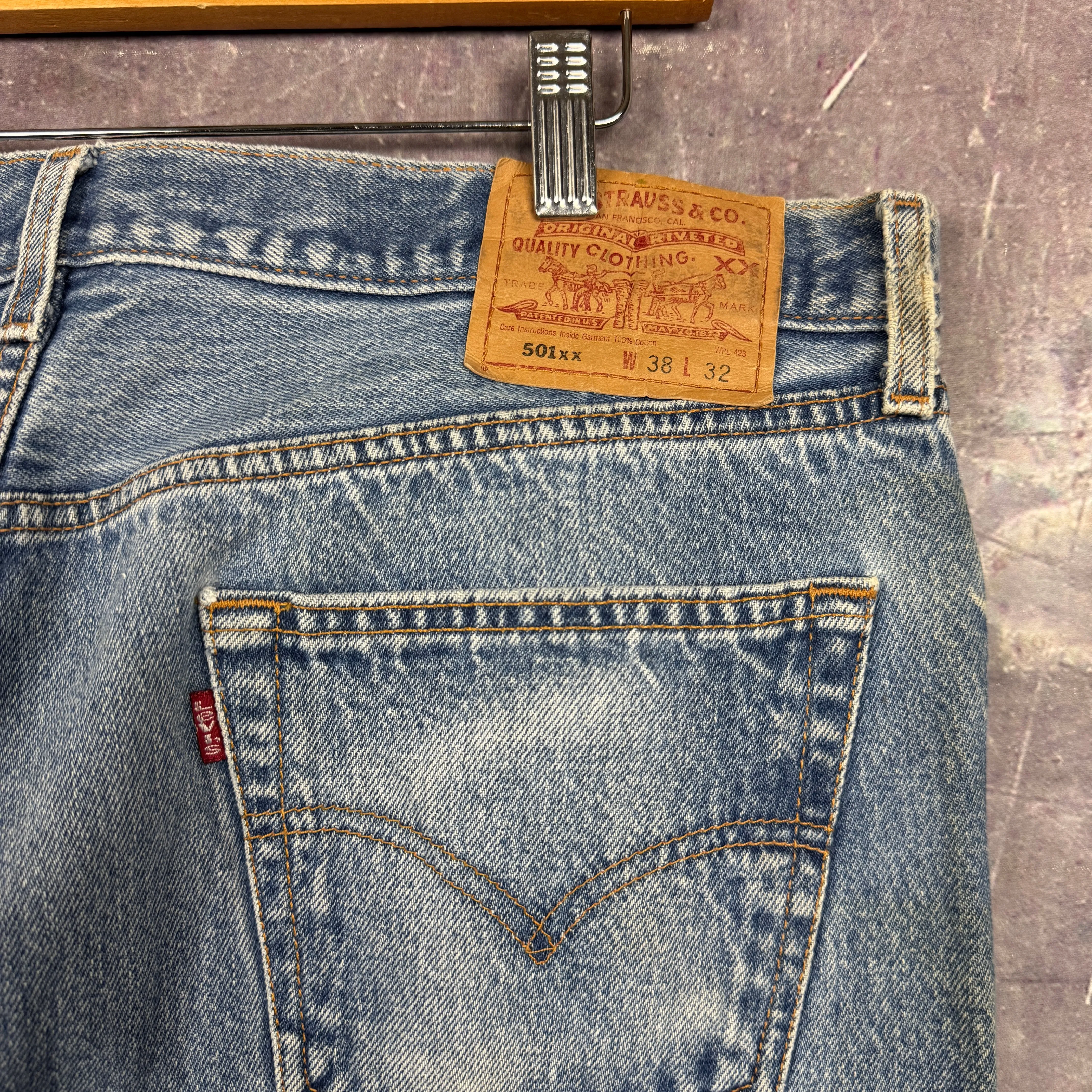 90s Light Wash Levi's 501 XX Denim Jeans 35x29 0775