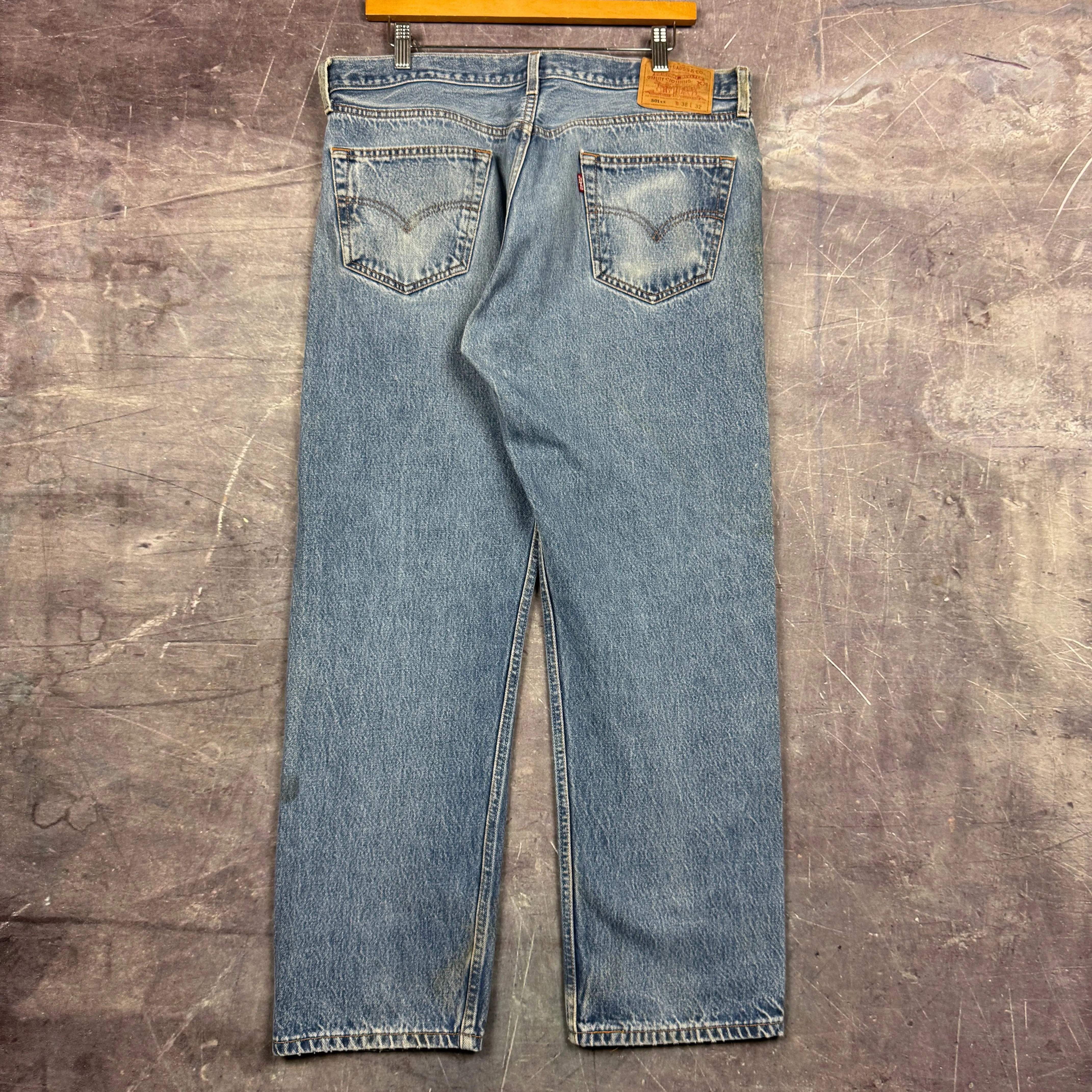 90s Light Wash Levi's 501 XX Denim Jeans 35x29 0775