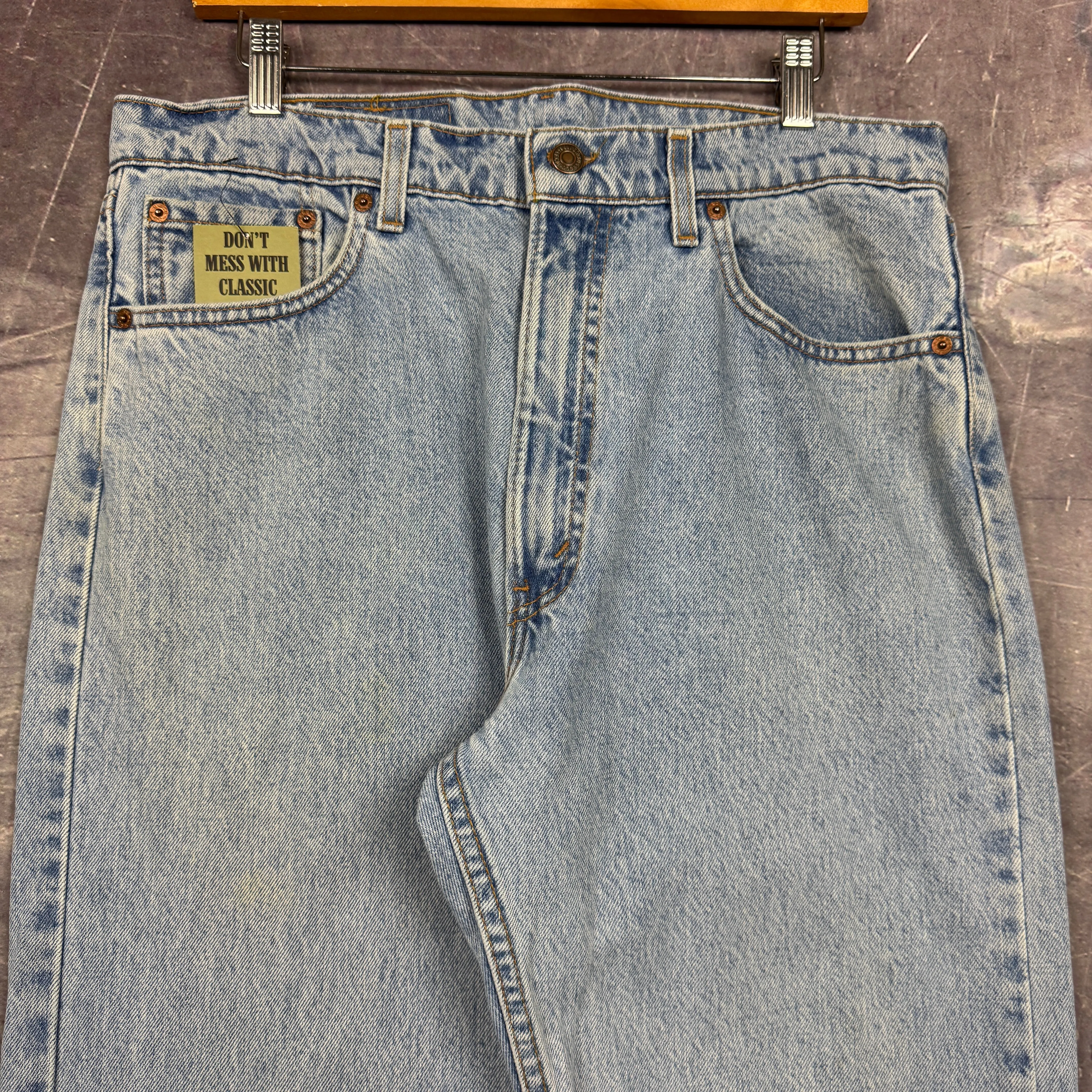 90s Light Wash Levi's 505 Denim Jeans 35x29 0734