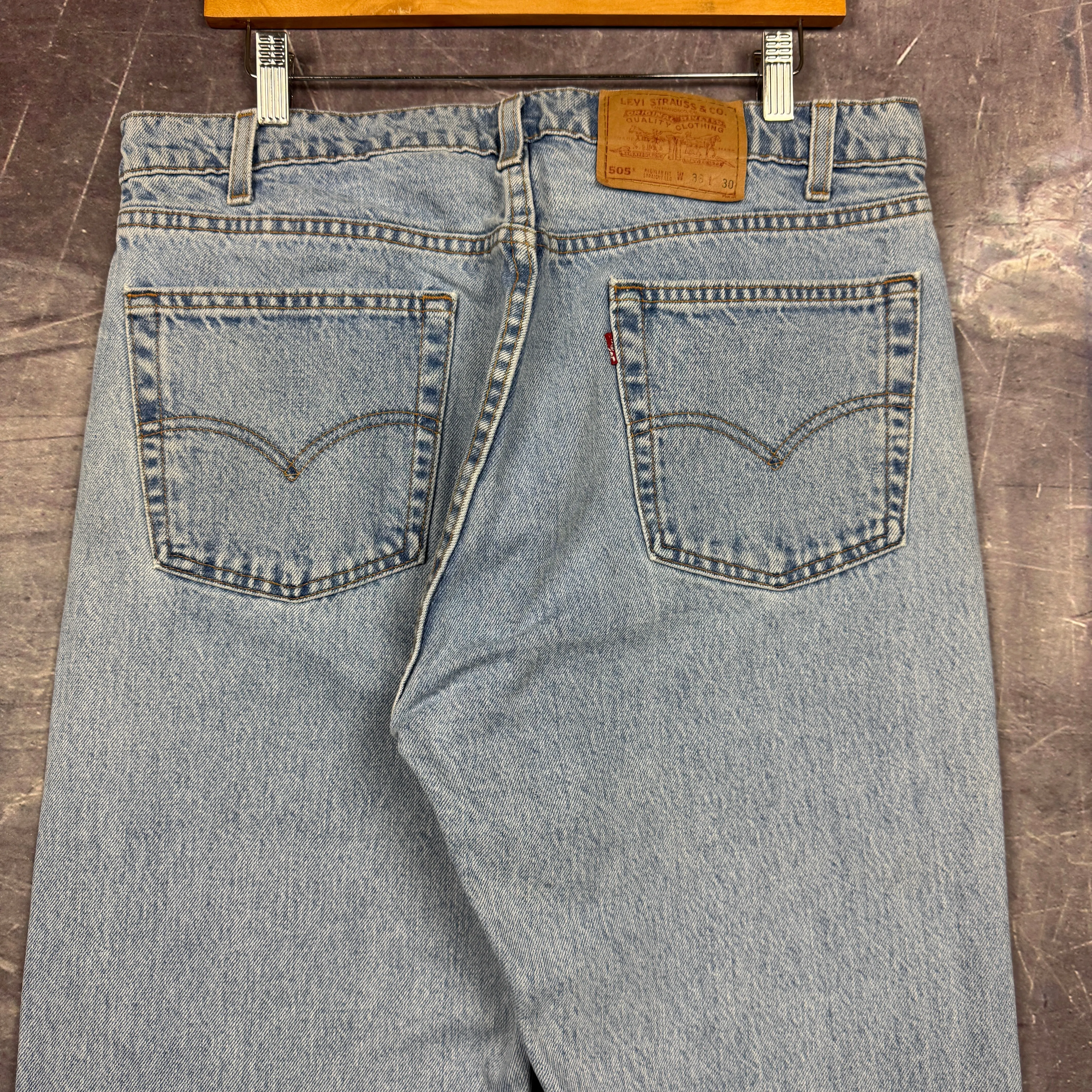 90s Light Wash Levi's 505 Denim Jeans 35x29 0734