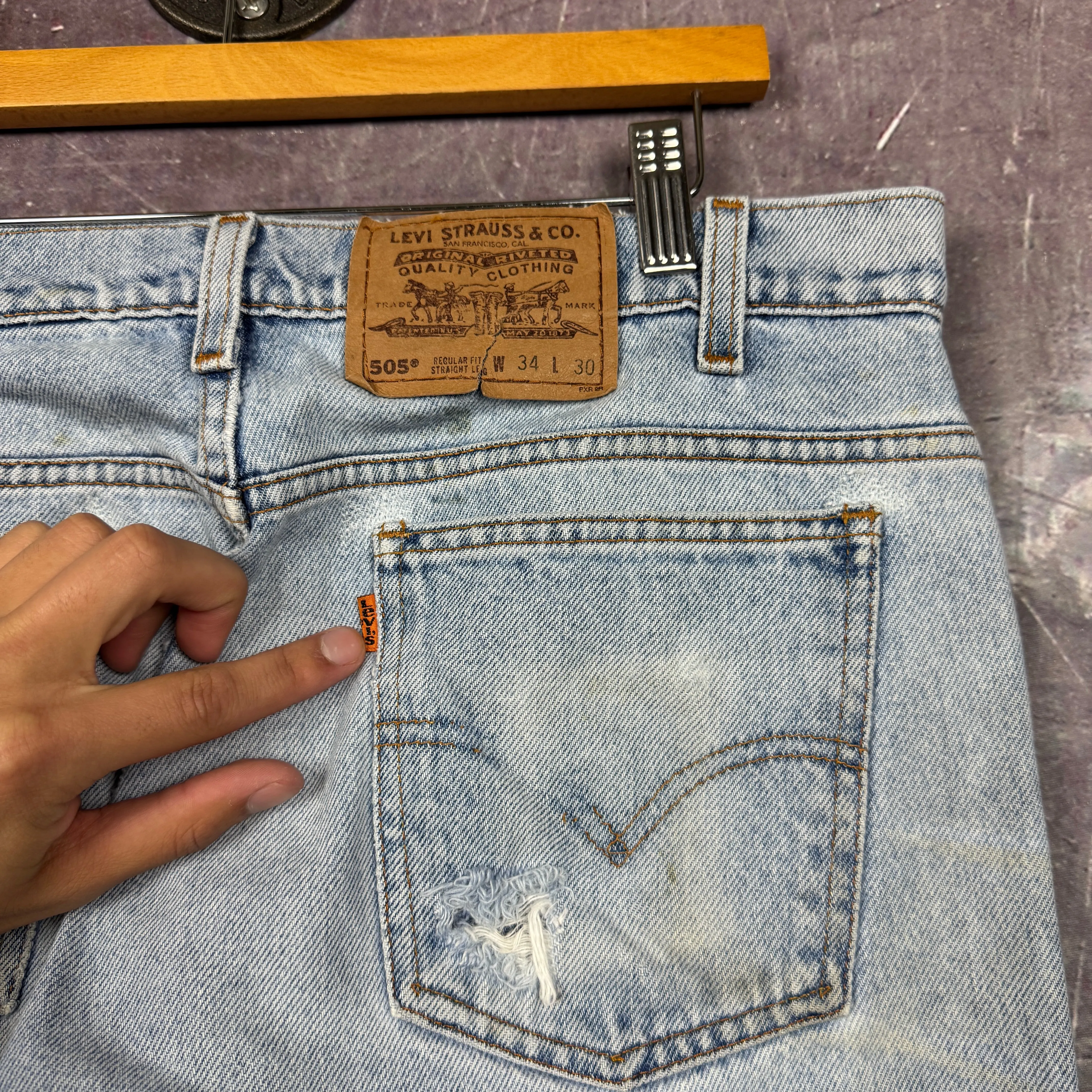 90s Light Wash Levi's 505 Orange Tab Denim Jeans 34x29 2253