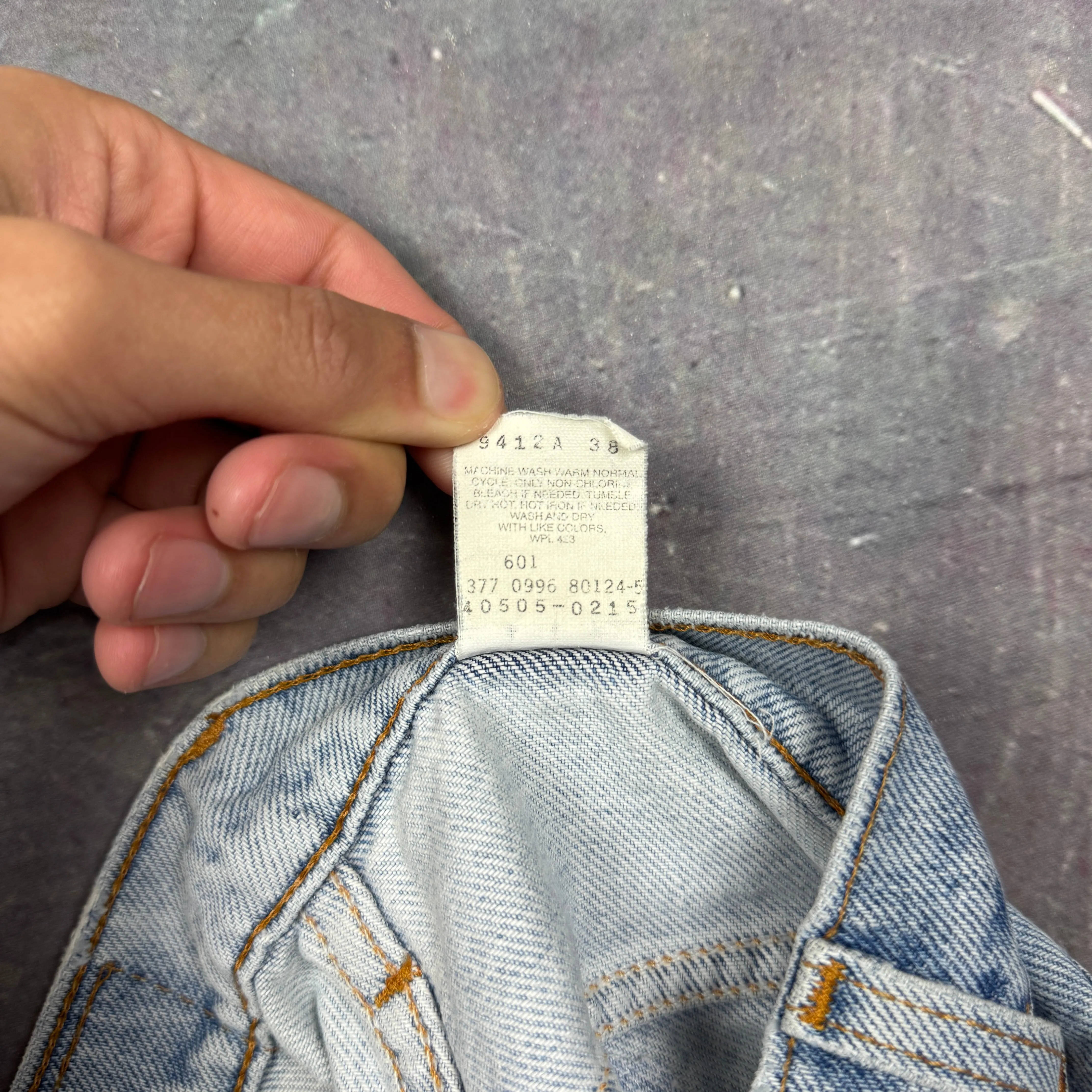 90s Light Wash Levi's 505 Orange Tab Denim Jeans 34x29 2253