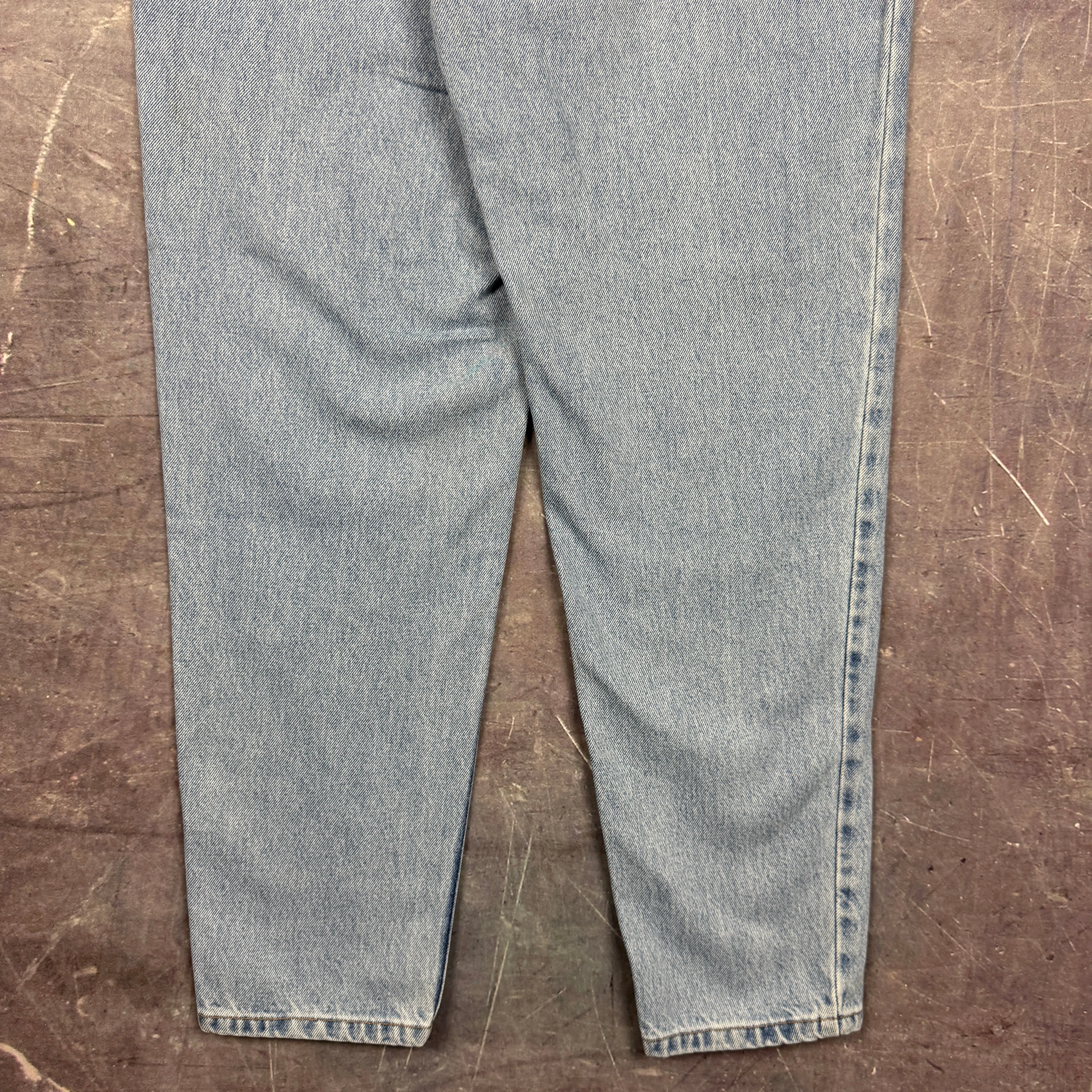 90s Light Wash Levi's 550 Denim Jeans 30x30 2074