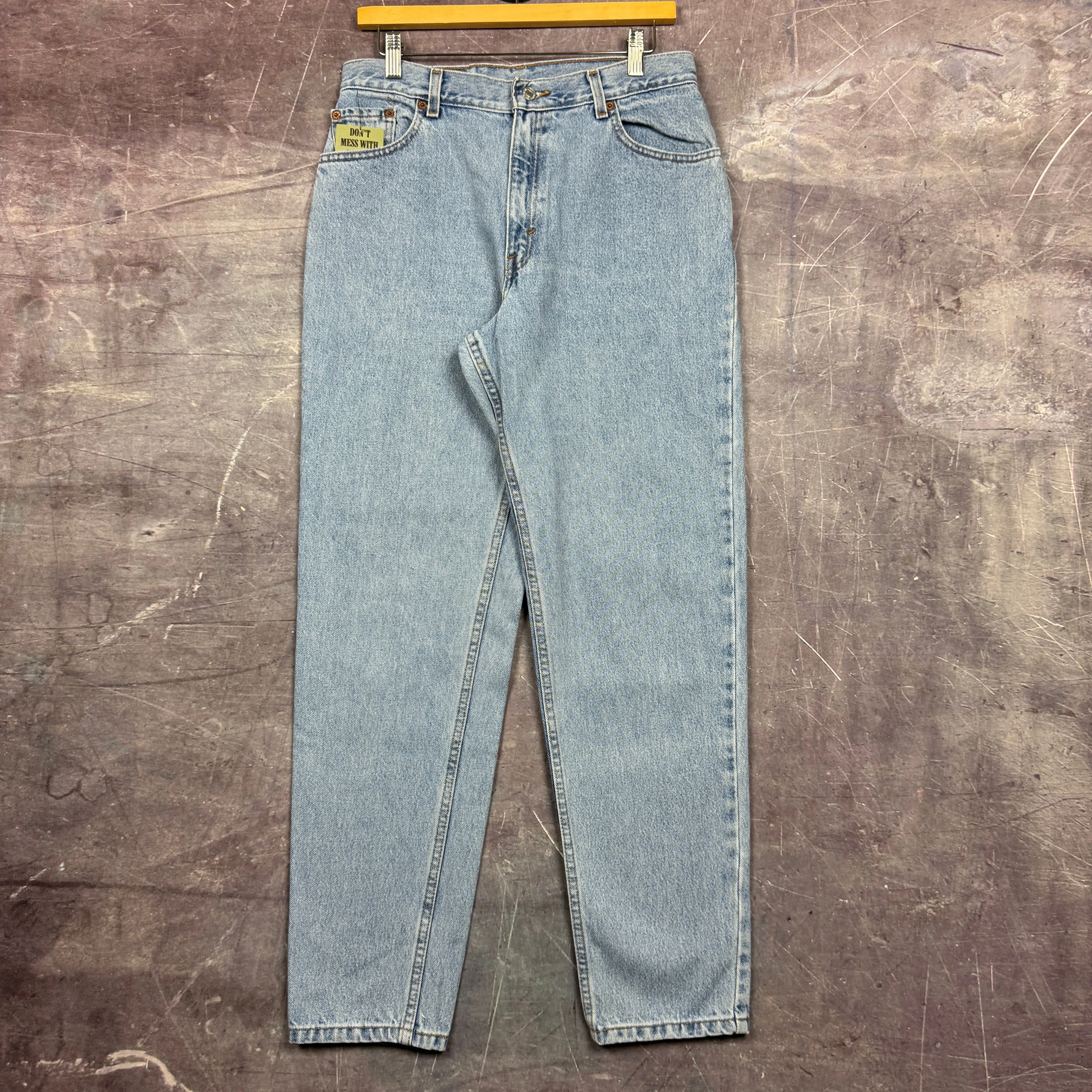 90s Light Wash Levi's 550 Denim Jeans 30x30 2074