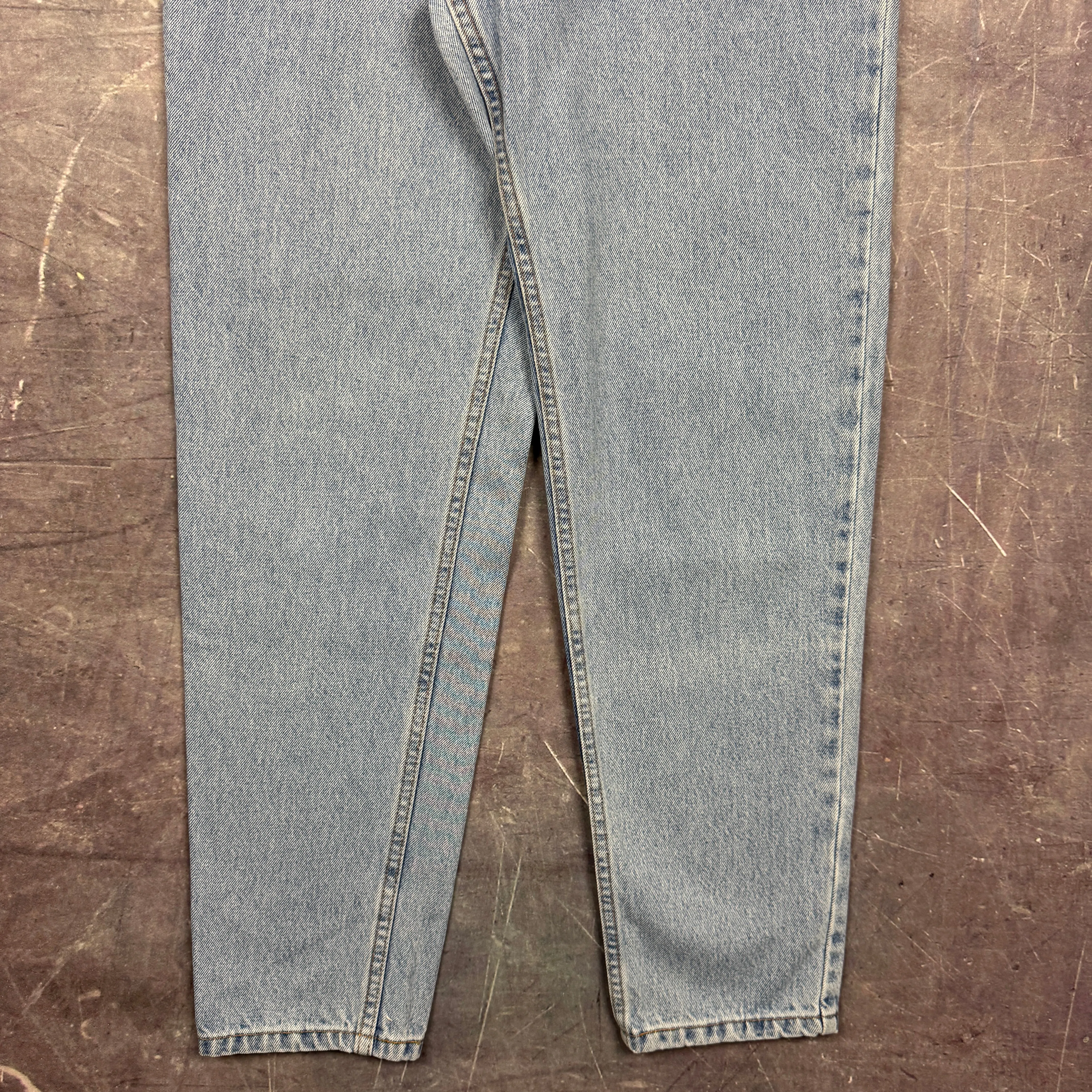 90s Light Wash Levi's 550 Denim Jeans 30x30 2074