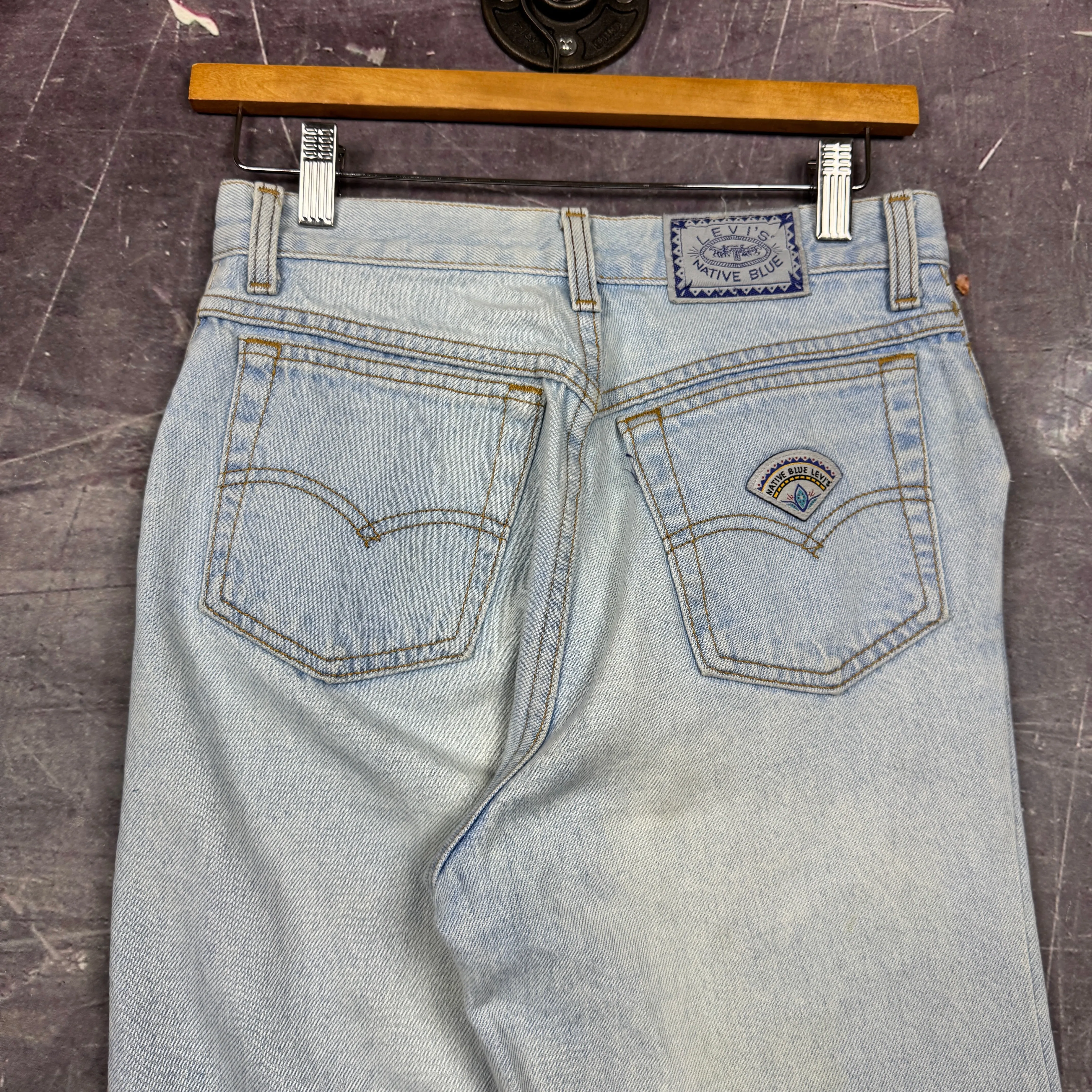 90s Light Wash Levi's Native Blue Denim Jeans 26x29 0631