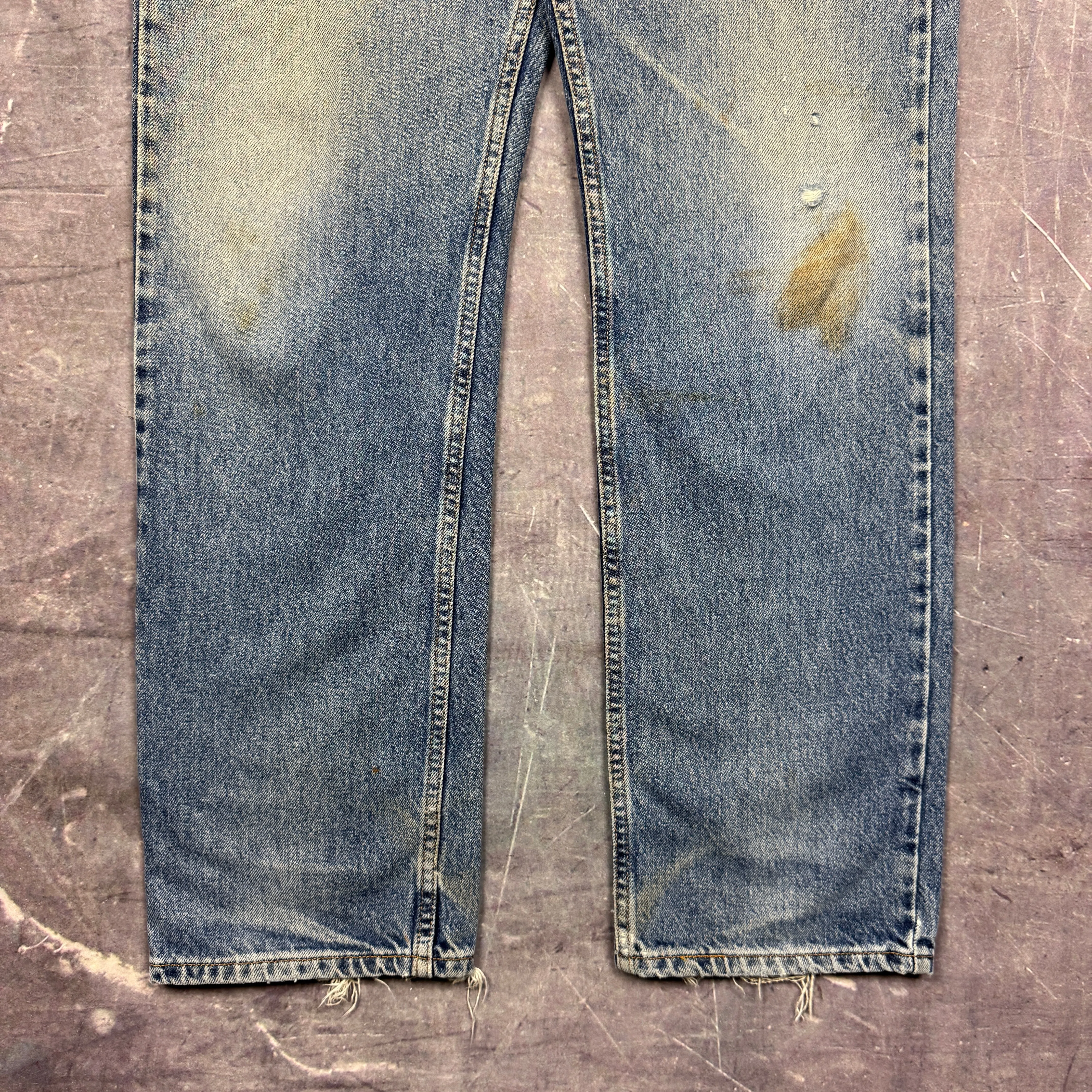 90s Medium Wash Distressed Levi's 505 Denim Jeans 33x32.5 0731