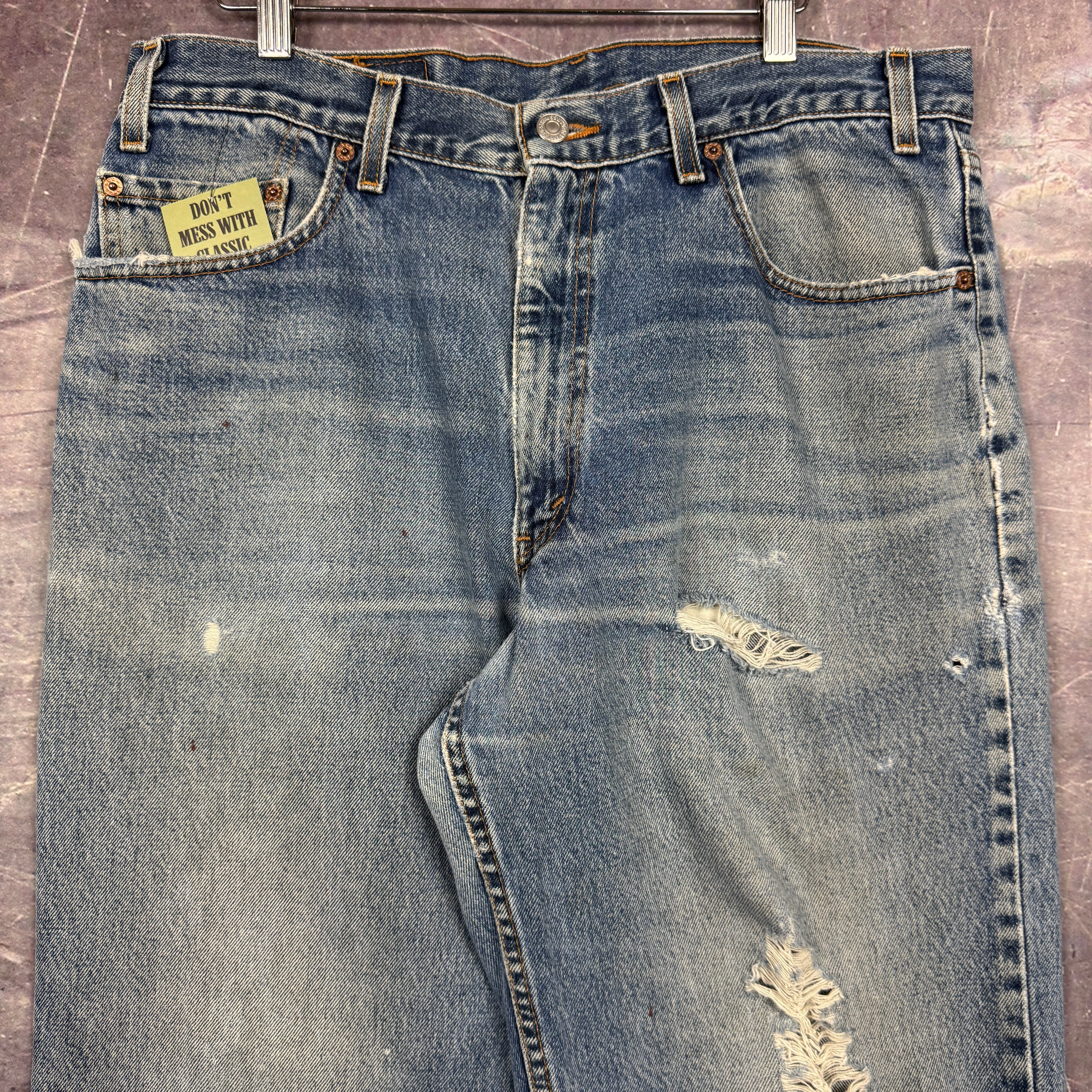 90s Medium Wash Distressed Levi's 550 Denim Jeans 35x32.5 0682