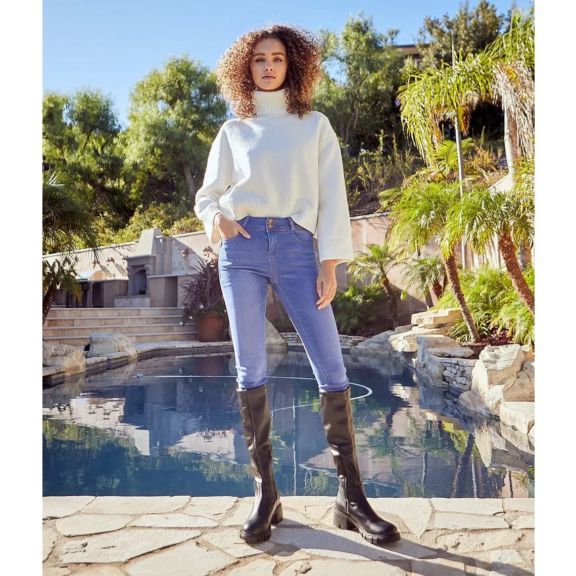 Denim Daydream Malibu High-Rise Ankle Skinny - Pale Blue