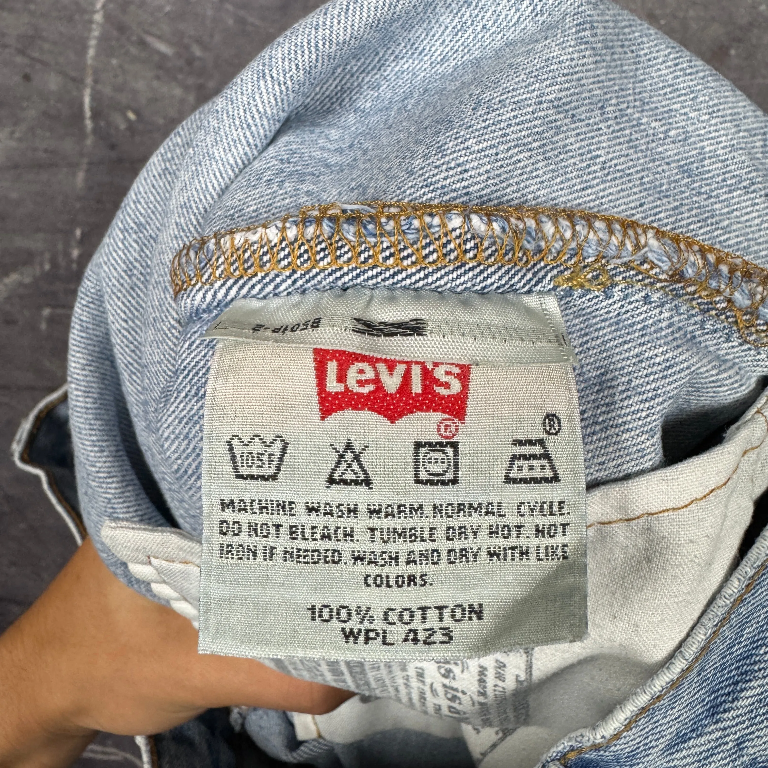 Early 00s Light Wash Levi's 501 Denim Jeans 34x31.5 0655