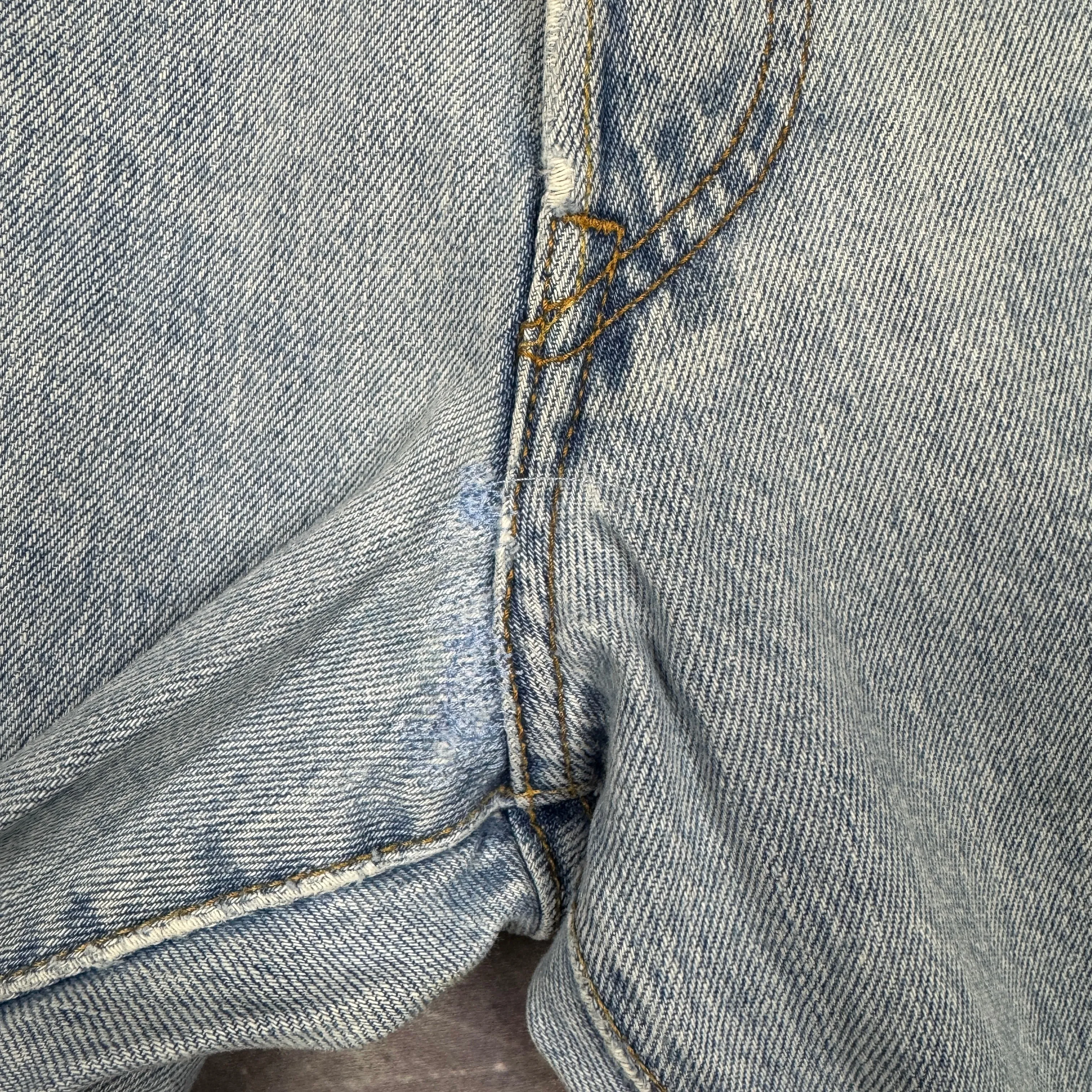 Early 00s Light Wash Levi's 501 Denim Jeans 34x31.5 0655