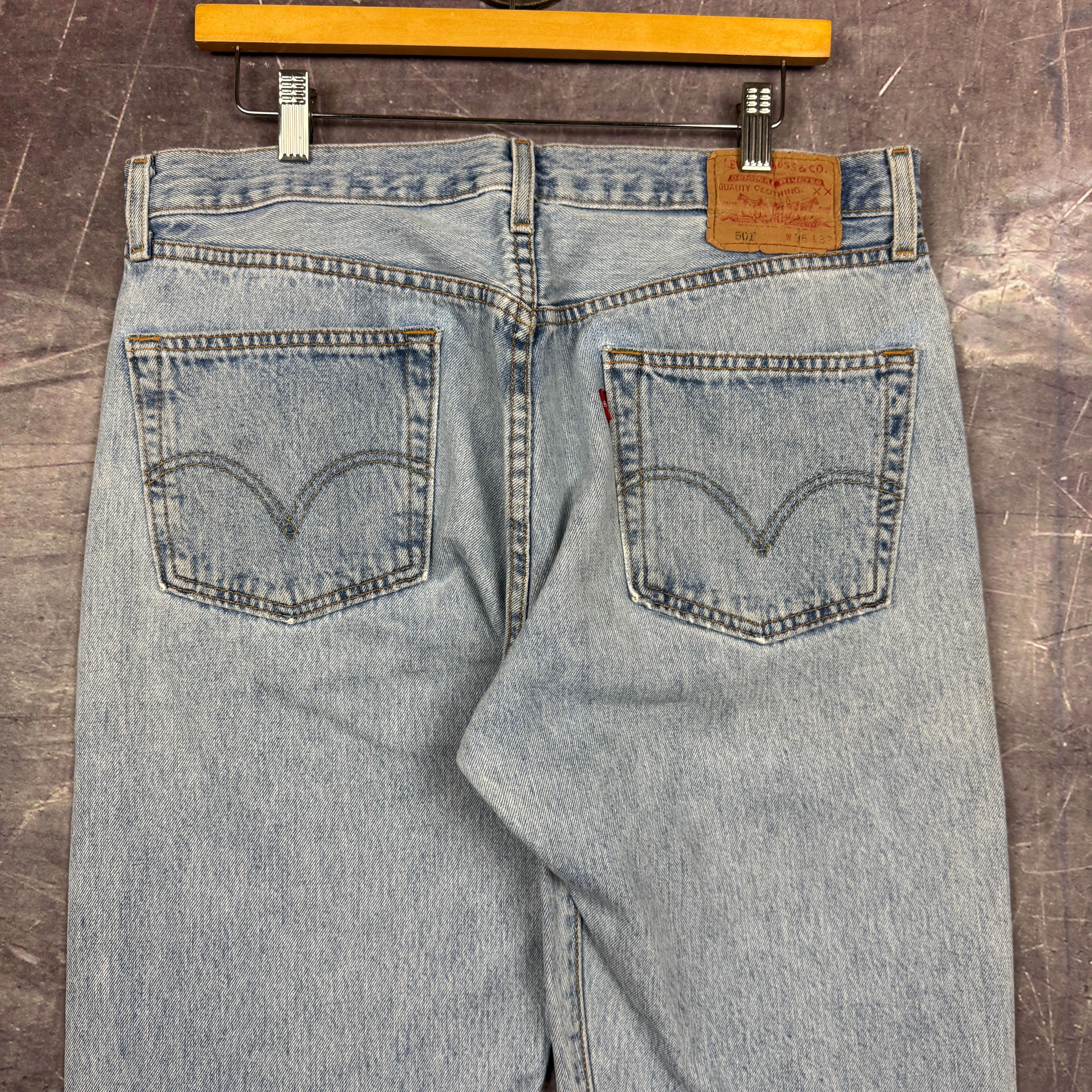 Early 00s Light Wash Levi's 501 Denim Jeans 34x31.5 0655