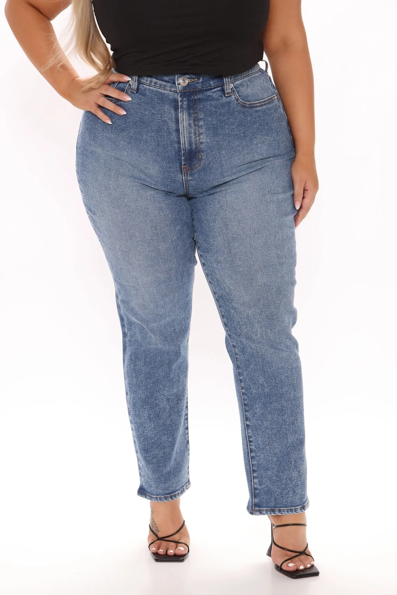 KittenAlarm - 90's Vibe High Rise Tapered Jeans - Medium Blue Wash