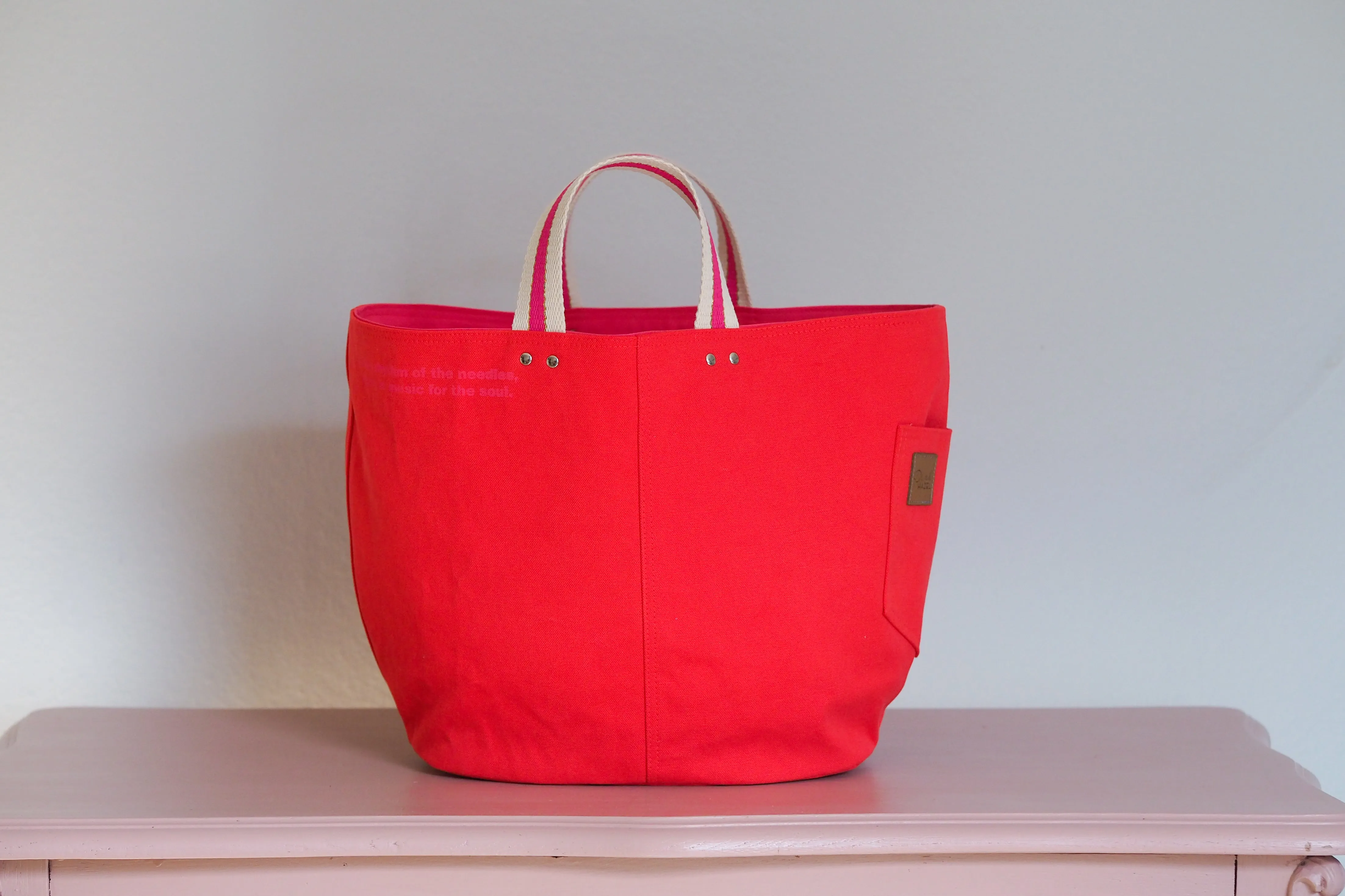 PRE ORDER UPDATE Tote Bag - Red - printed pink (low contrast)